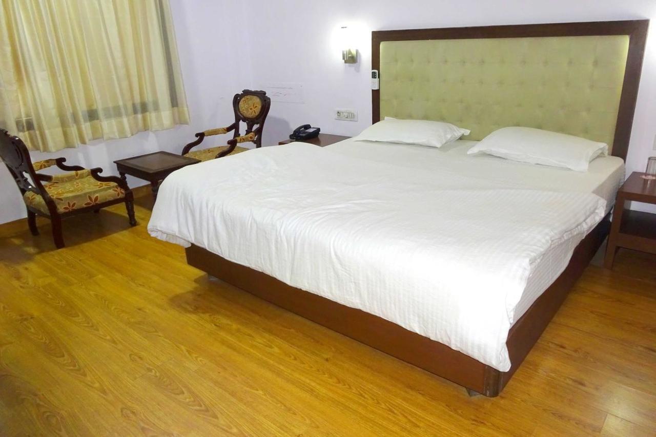 Hotel Utsav Nāthdwāra Buitenkant foto